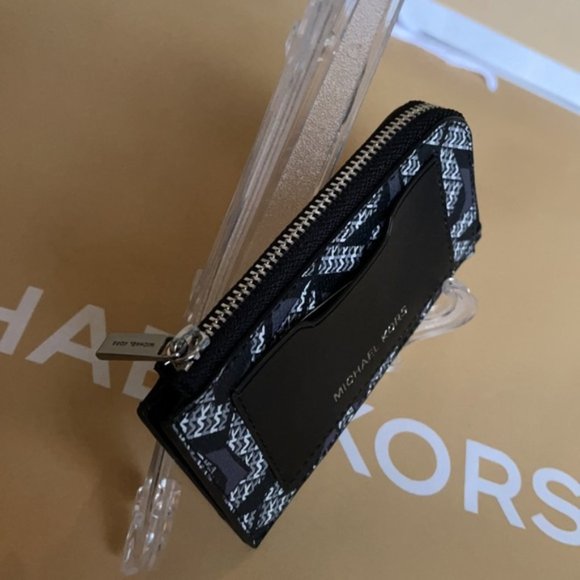 Michael Kors L Zip Mini Wallet - Picture 7 of 9